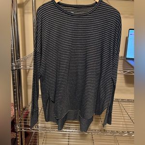 Frank & Eileen Tee Labs Navy and Grey top Sz M